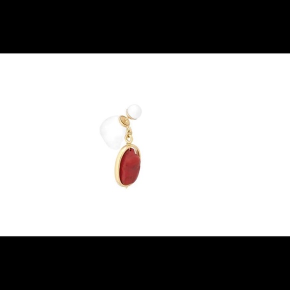 Dior Tribales Single Earring Gold-finish metal with white fresh Pearl - Picture 1 of 4